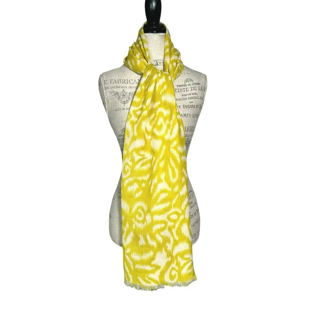 Boden | Women | Soft Wool Mustard Yellow Abstract Ikat Fringe Scarf | One Size